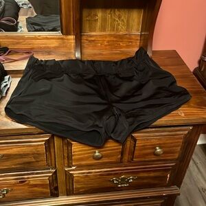 Torrid size 3 black swim short
